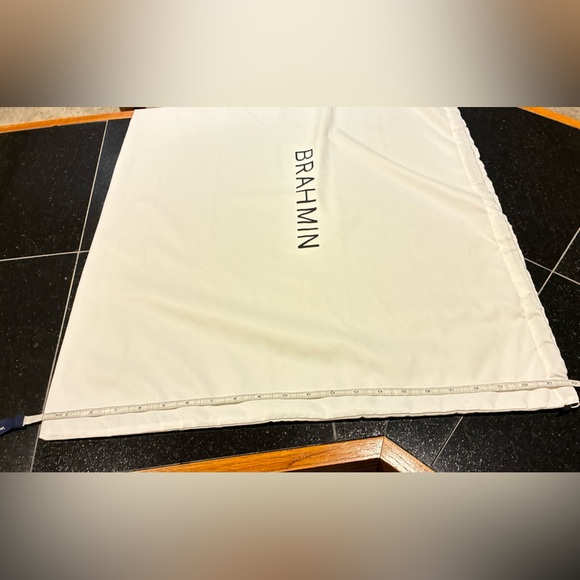 Brahmin White Dust Bag With Logo Large Approx 22 X 28 - Picture 5 of 9